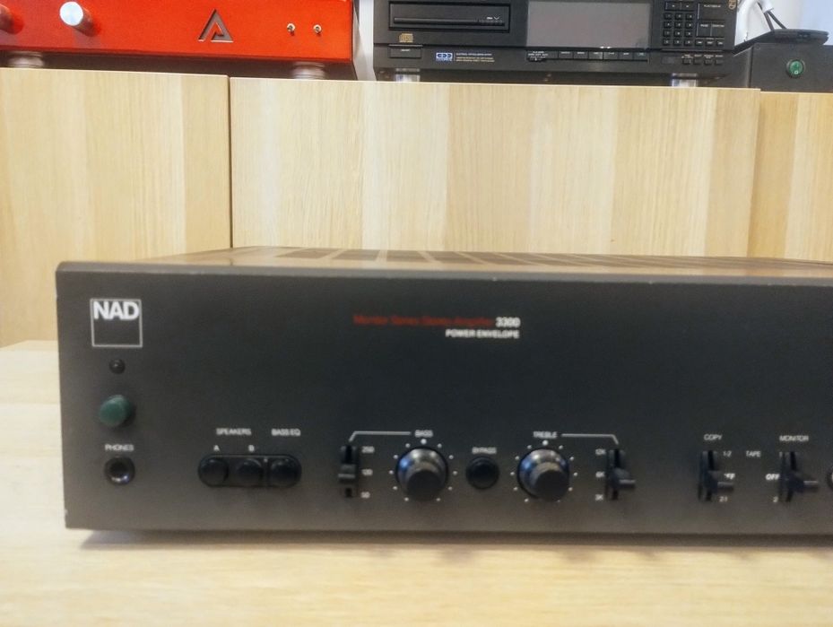 NAD 3300 monitor series - świetnie brzmiący wzmacniacz stereo