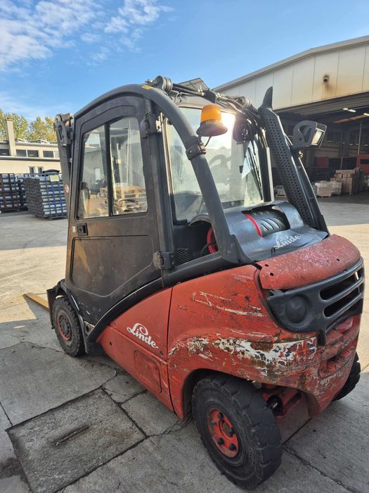 Wózek Linde H20T 2 TONY 2004. TRIPLEX, wolny skok, pełna kabina.