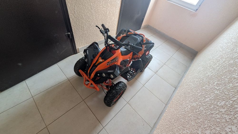 Дитячий електричний квадроцикл