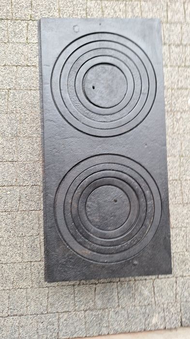 płyta piecowa żeliwna z fajerkami