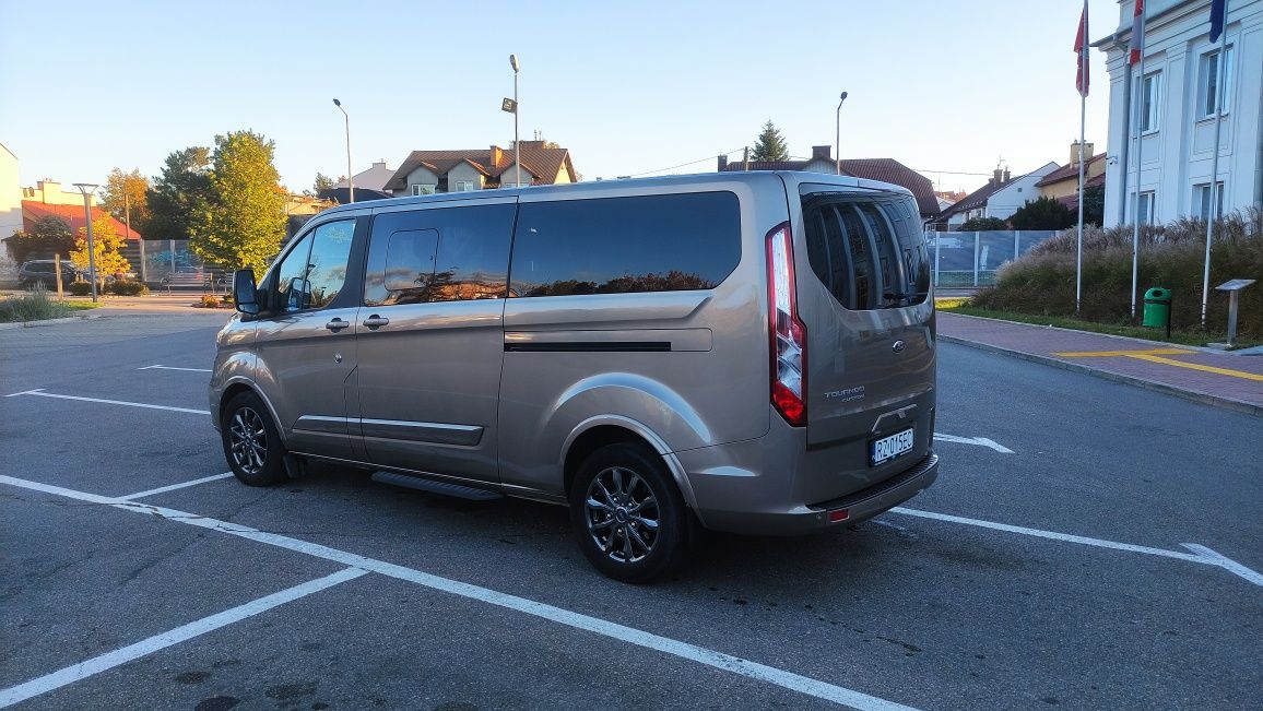 Bus na wynajem 8 osobowy automat Ford toureno CUSTOM
