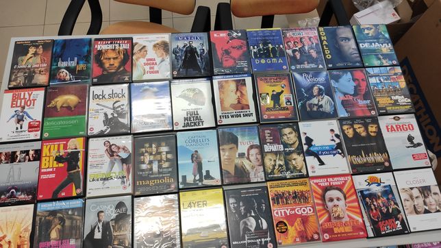 DVDs - filmes - concertos ... vários