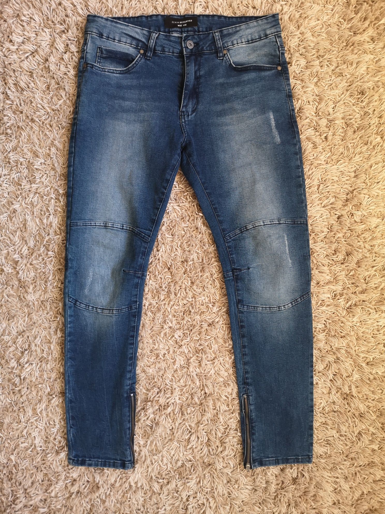 Męskie spodnie jeansowe: RESERVED - rozm. W:32 L:32
