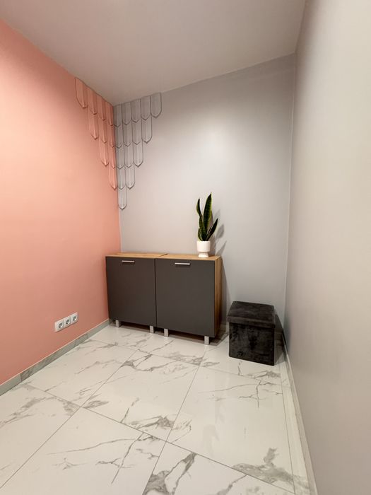 Оренда робочого місця майстра манікюру, перукаря,бровиста с. Новосілки