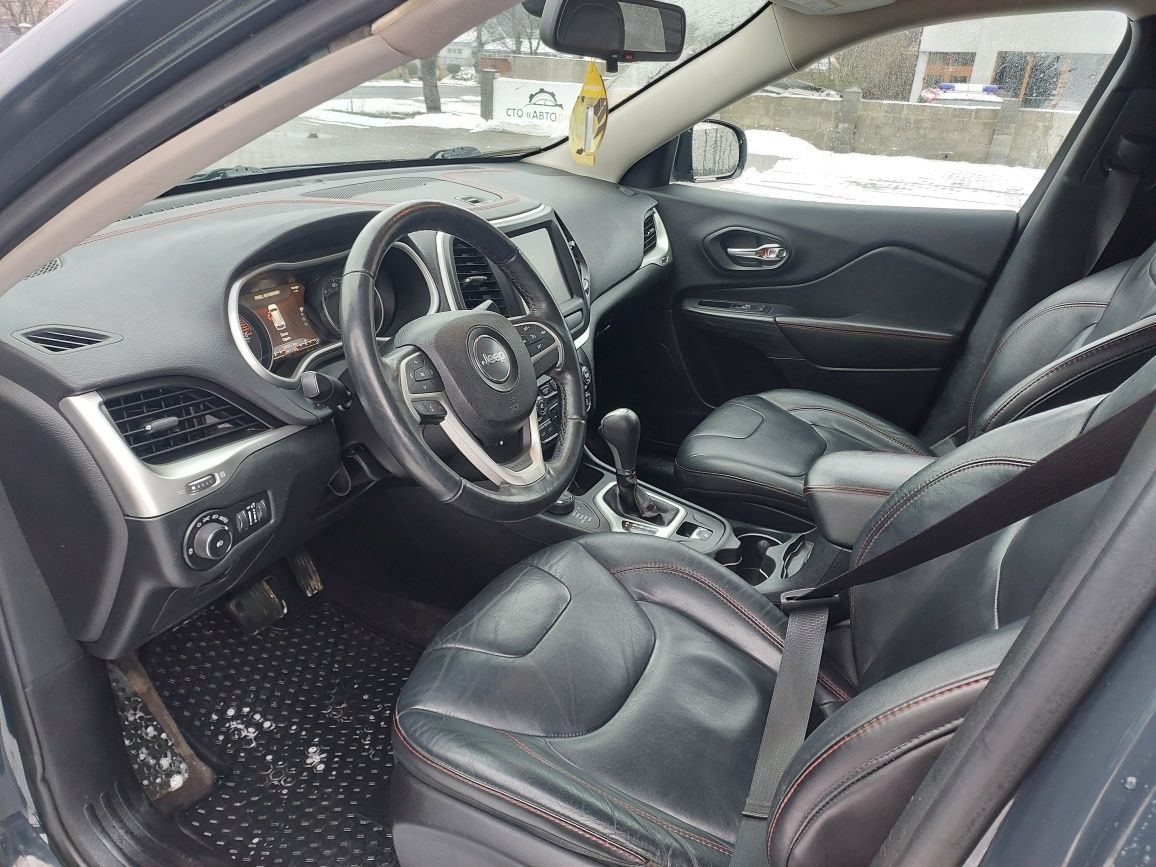 Jeep Cherokee TRAILHAWK 4WD 3.2 275к.с