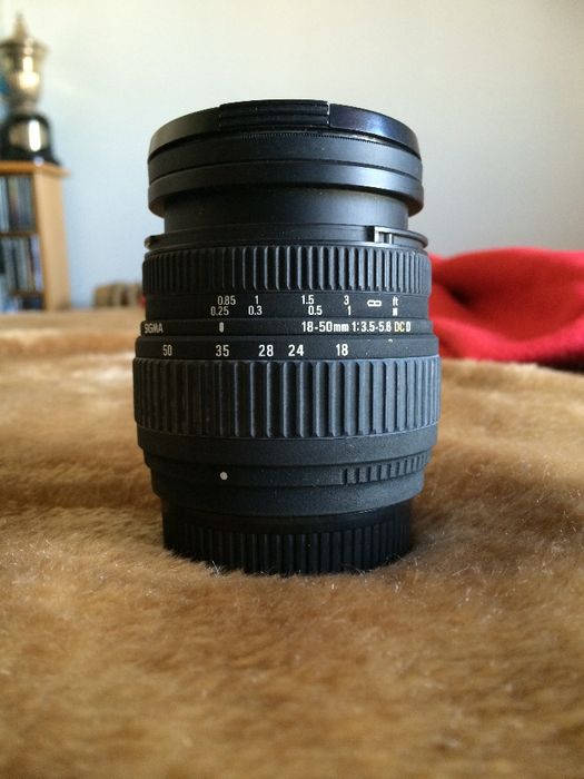 Nikon D200 + Sigma 18-50 f3.5-5.6 DC