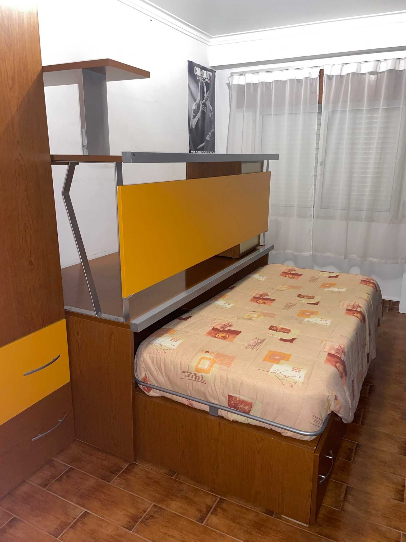 Conjunto de Cama c/Colchão + Secretária