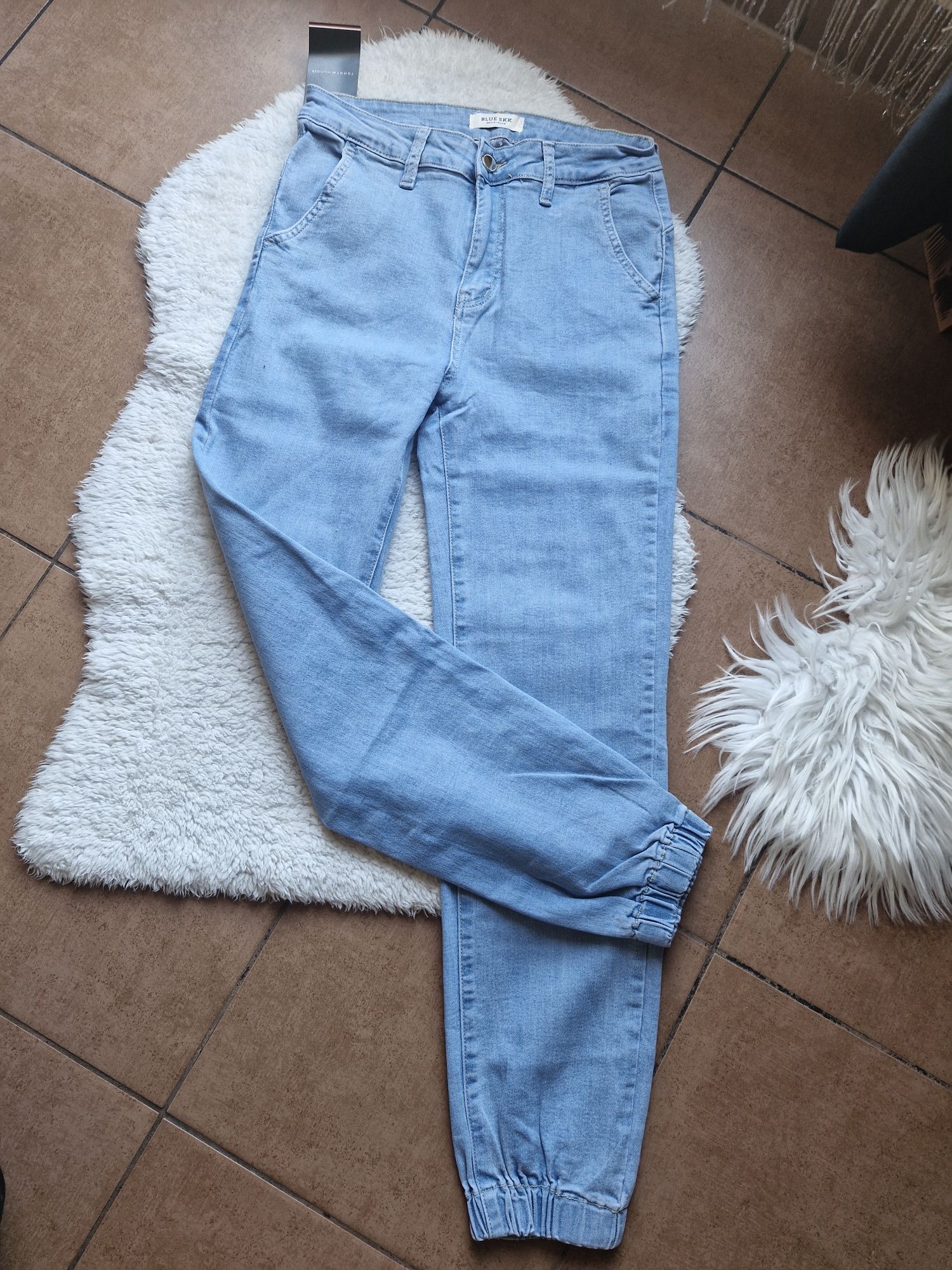 Spodnie jeansowe joggery jasne świetne th  s/M nowe metka prezent