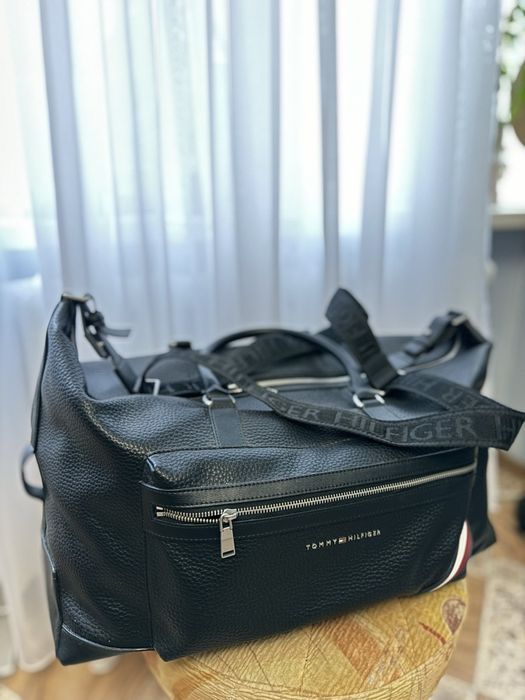 Сумка дорожная  TOMMY HILFIGER нов