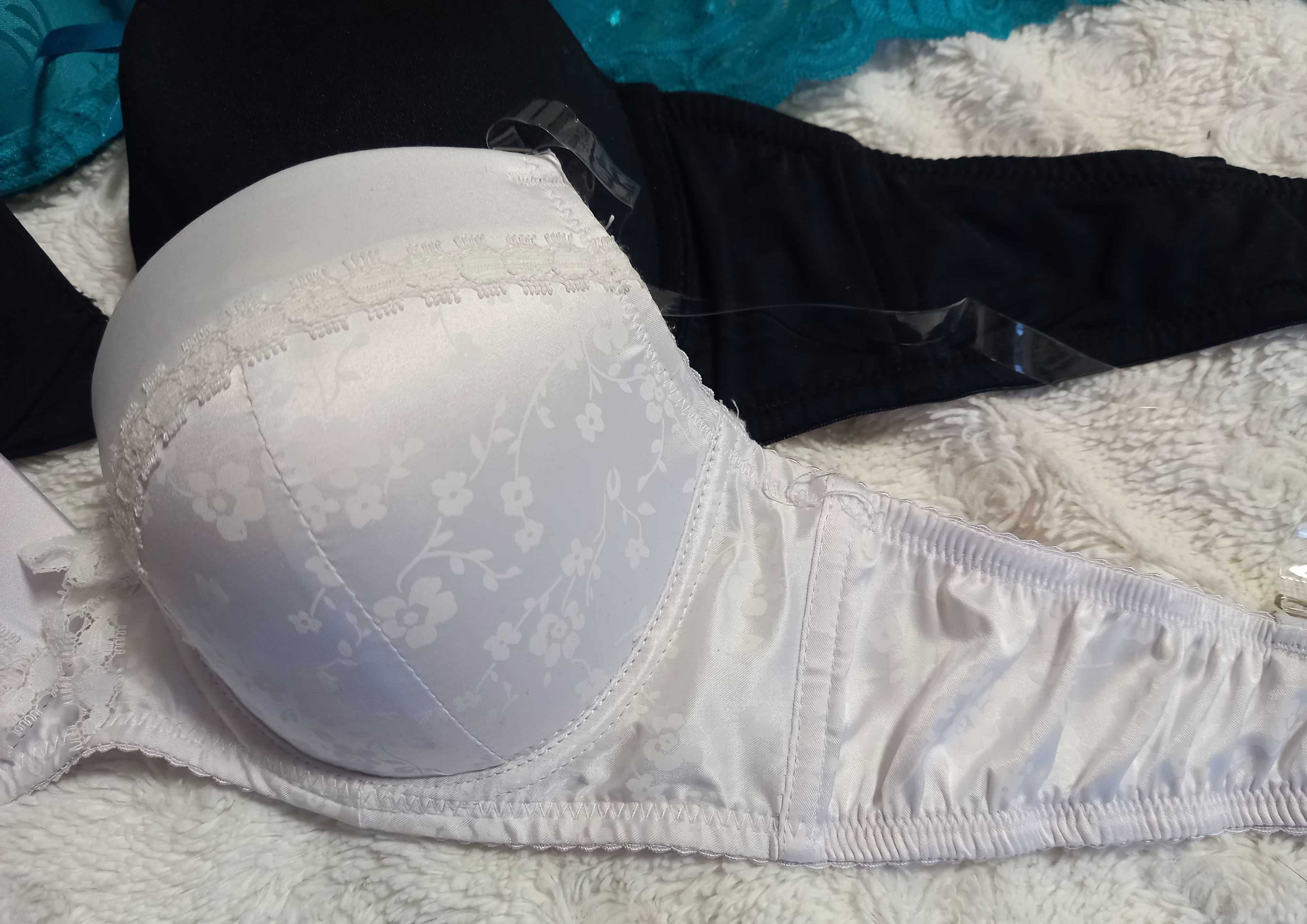 Zestaw biustonoszy 4 szt. Push up, rozm. 75B Evie, New look bardotka