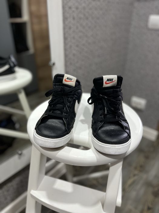 Кроссовки Nike Court Legacy