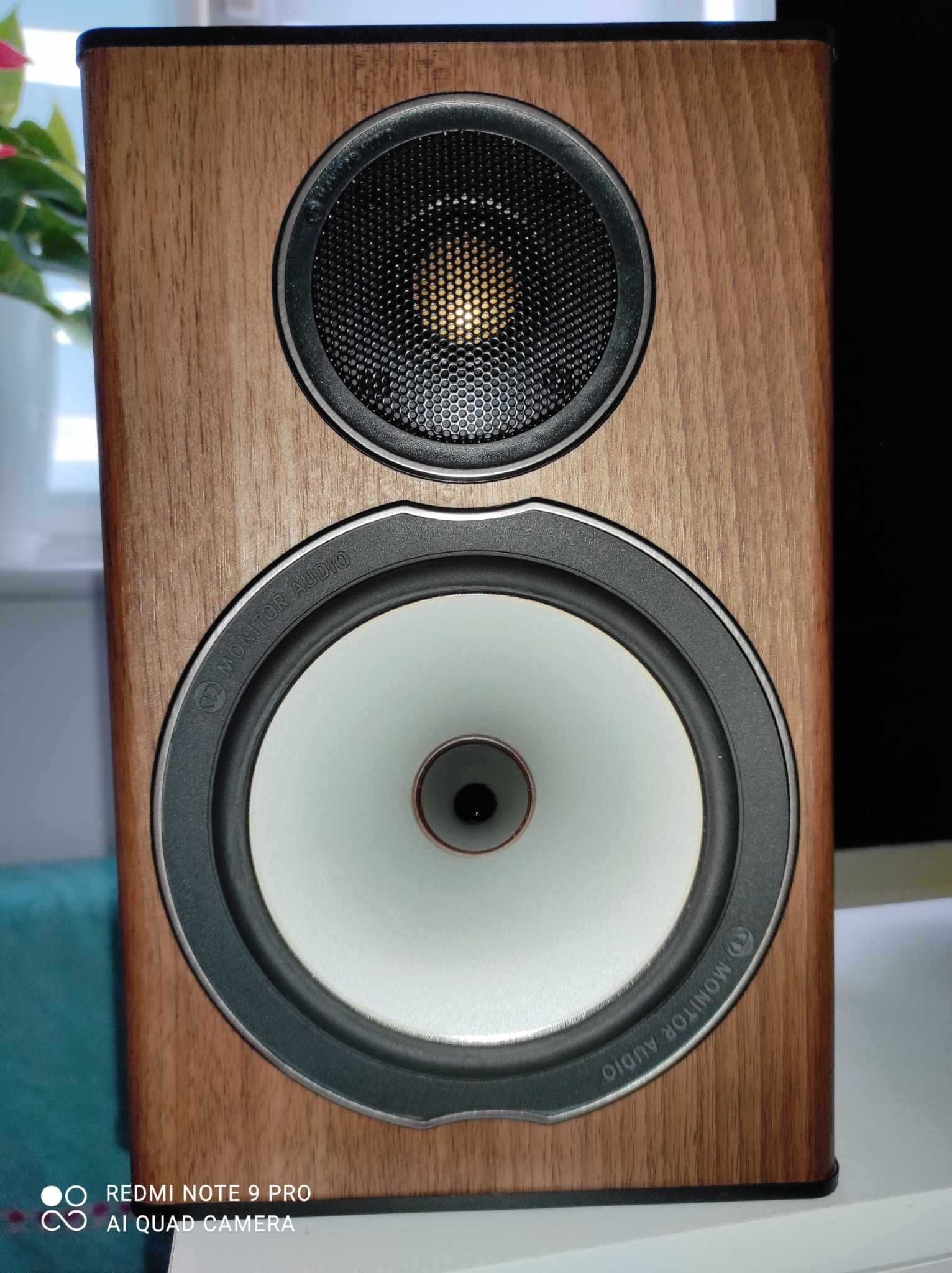 Kolumny głośnikowe Monitor Audio Bronze BX1 (video YT)