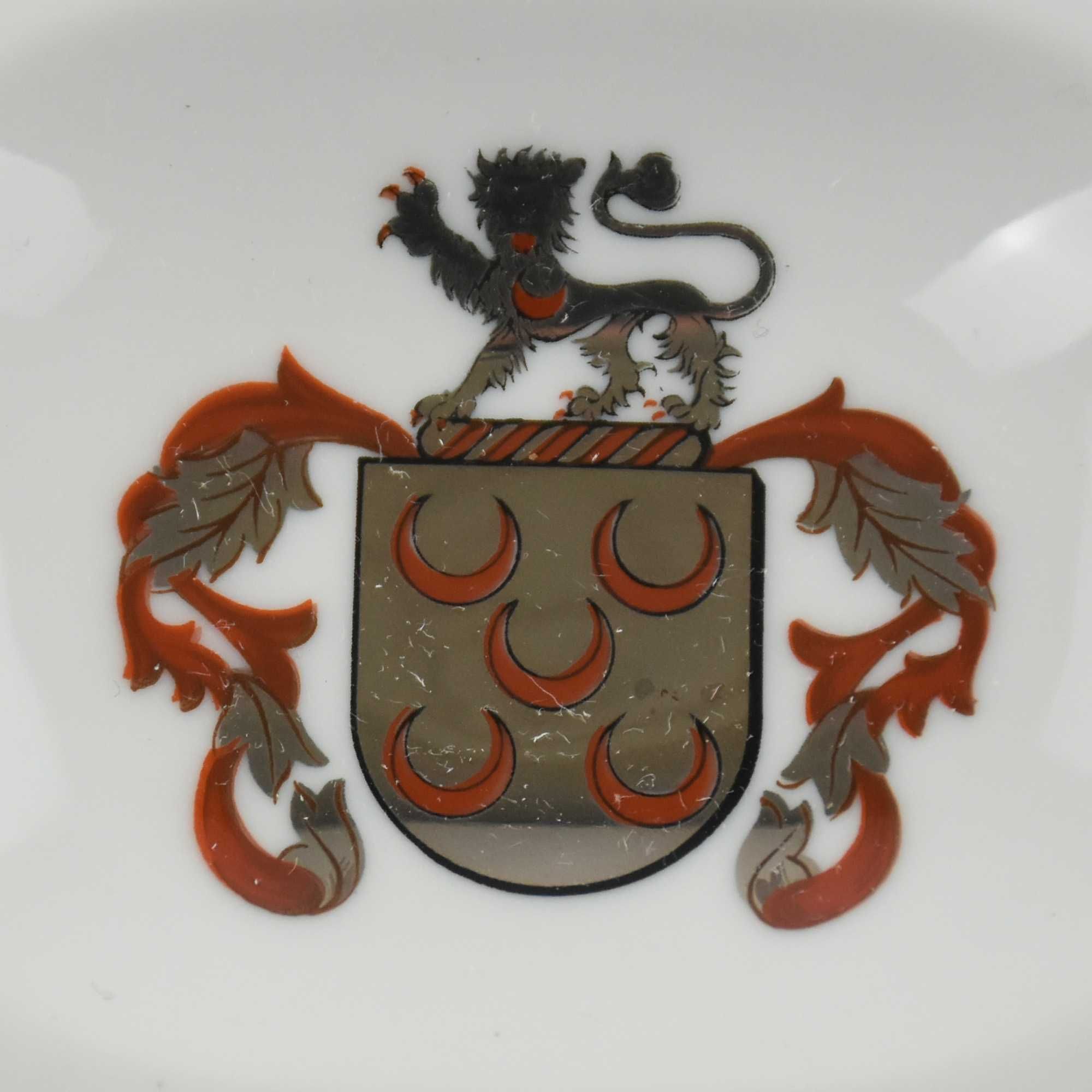 Saleiro em porcelana Porart decoração Escudo de Armas Pinto