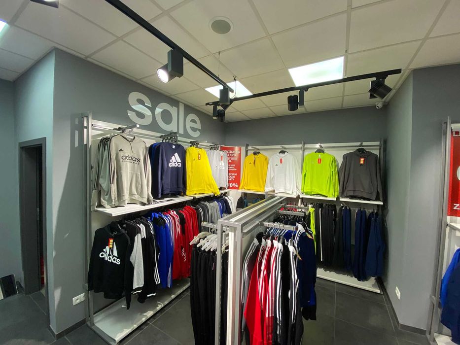 Meble do salonu z odzieżą i obuwiem