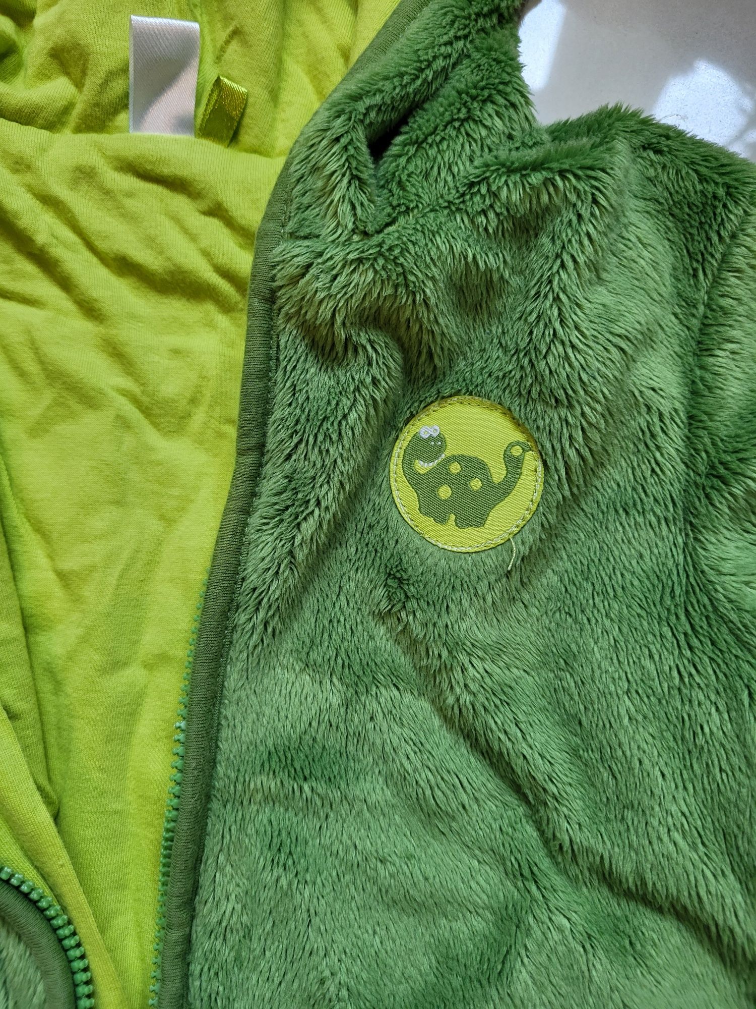 Bluza dinozaur r.86 jak nowa