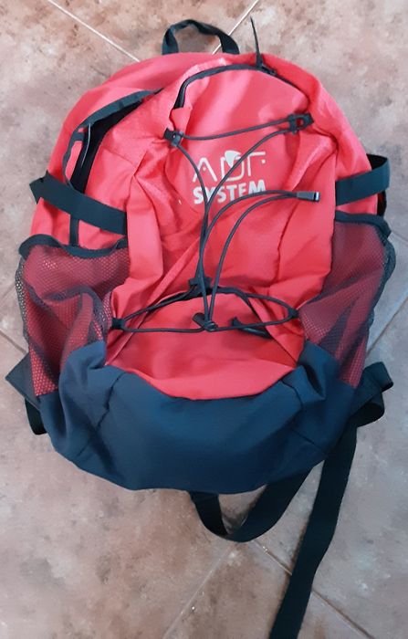 Mochila desportiva com reflector