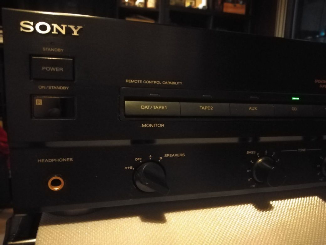 Amplificador Integrado Sony com comando