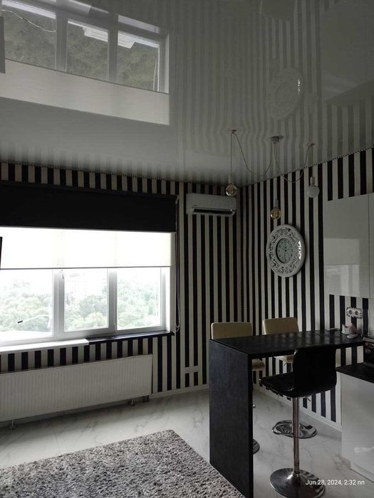 Уникальная 2-этажная квартира с ТЕРРАСОЙ на крыше. Посуточно, почасово