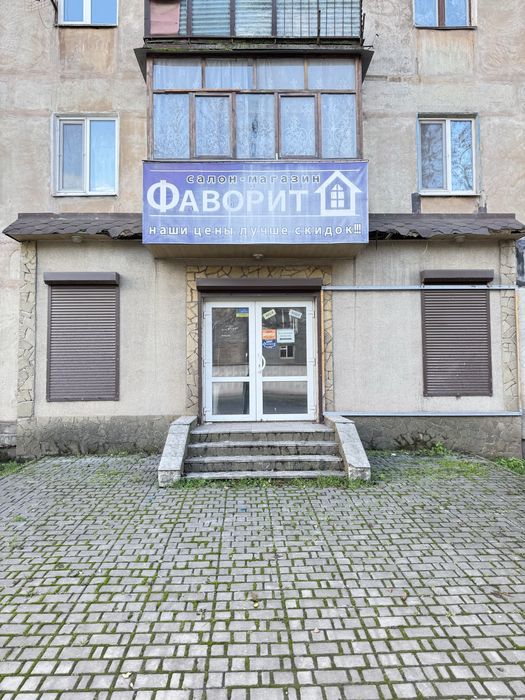 Орерда приміщення 72,3 м.кв, червона лінія, фасад