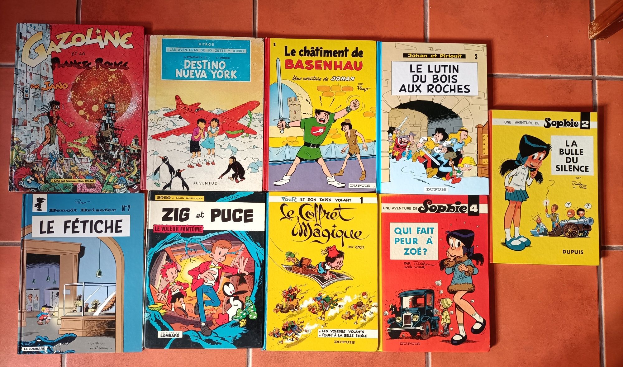74 Livros em francês, inglês e espanhol