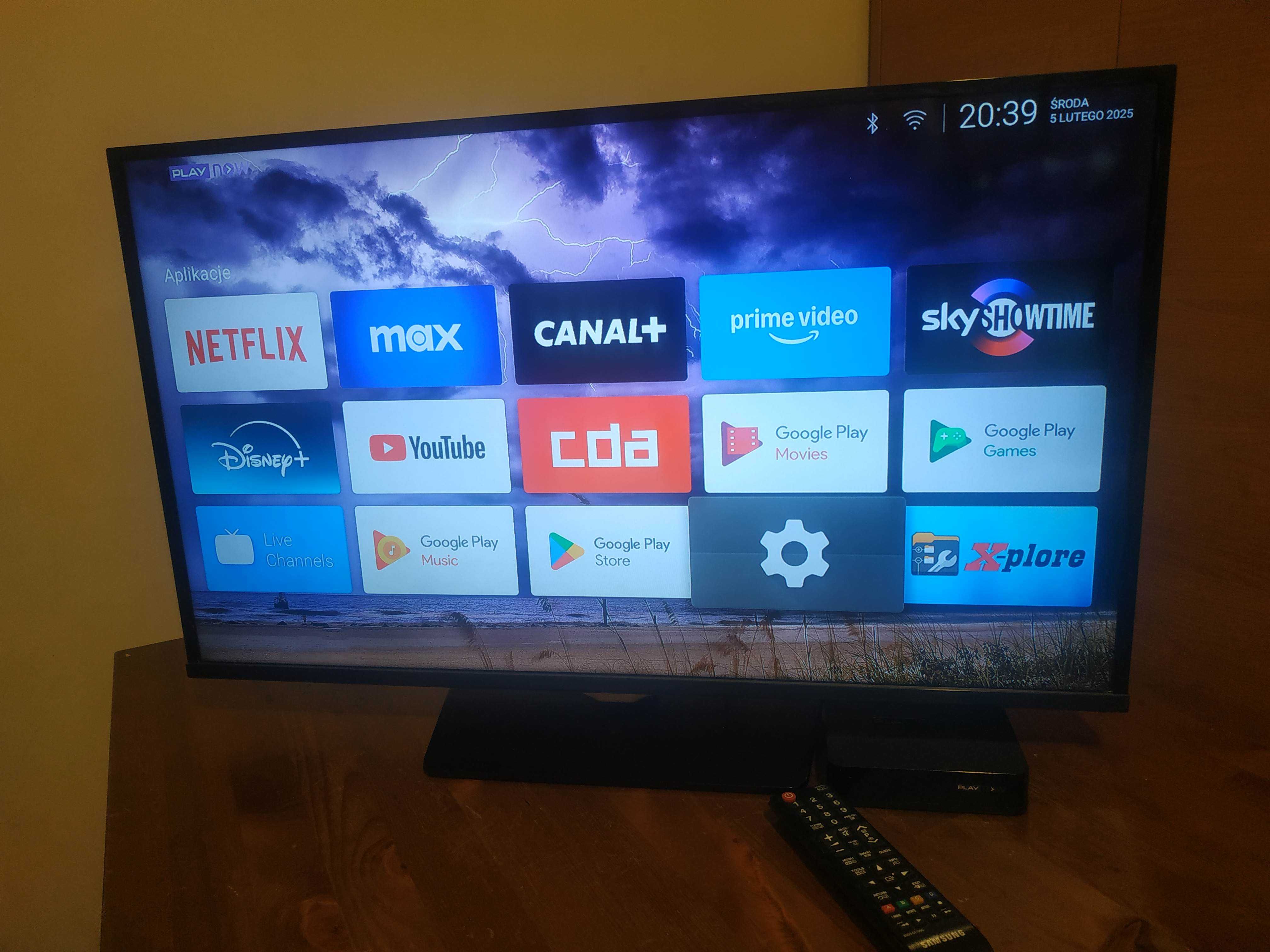 Smart TV Box android Tv  wifi LAN USB Bluetooth Netflix YouTube 4k