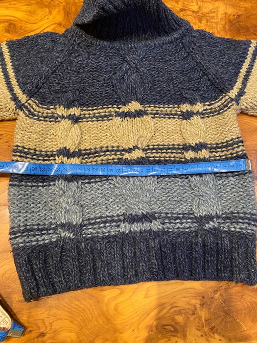 Продам свитер на мальчика в отличном состоянии 92 р турция