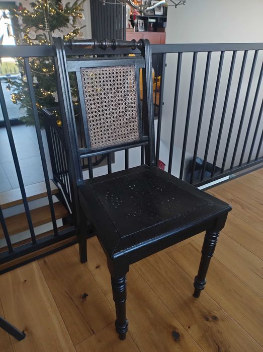 Stare krzesło drewniane przedwojenne powojenne