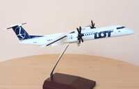 Bombardier Q 400 1: 100