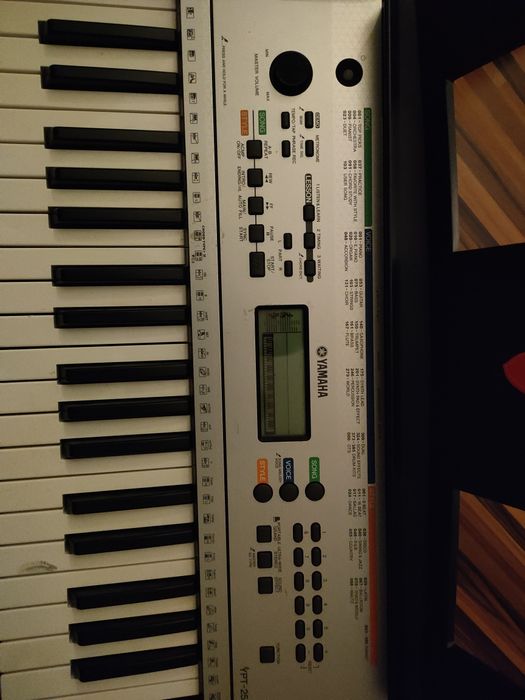 Keyboard  Yamaha