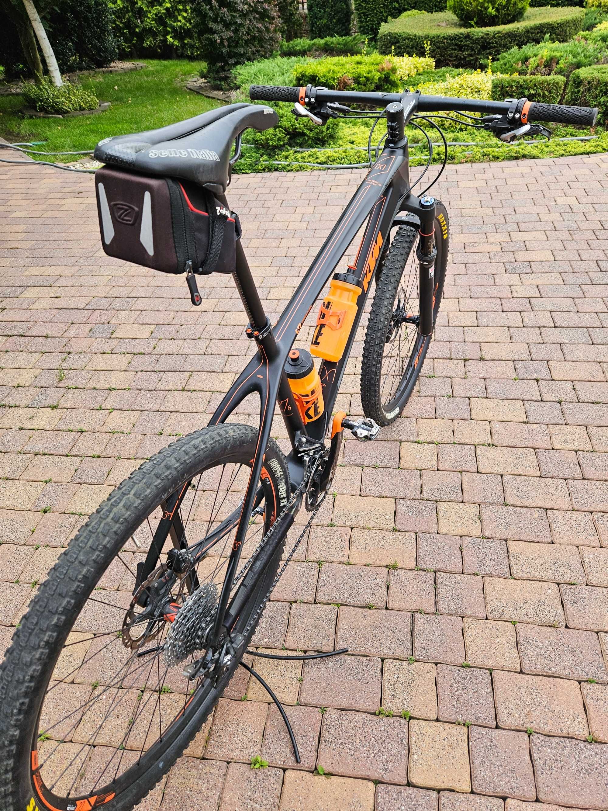 Rower KTM  Myroon