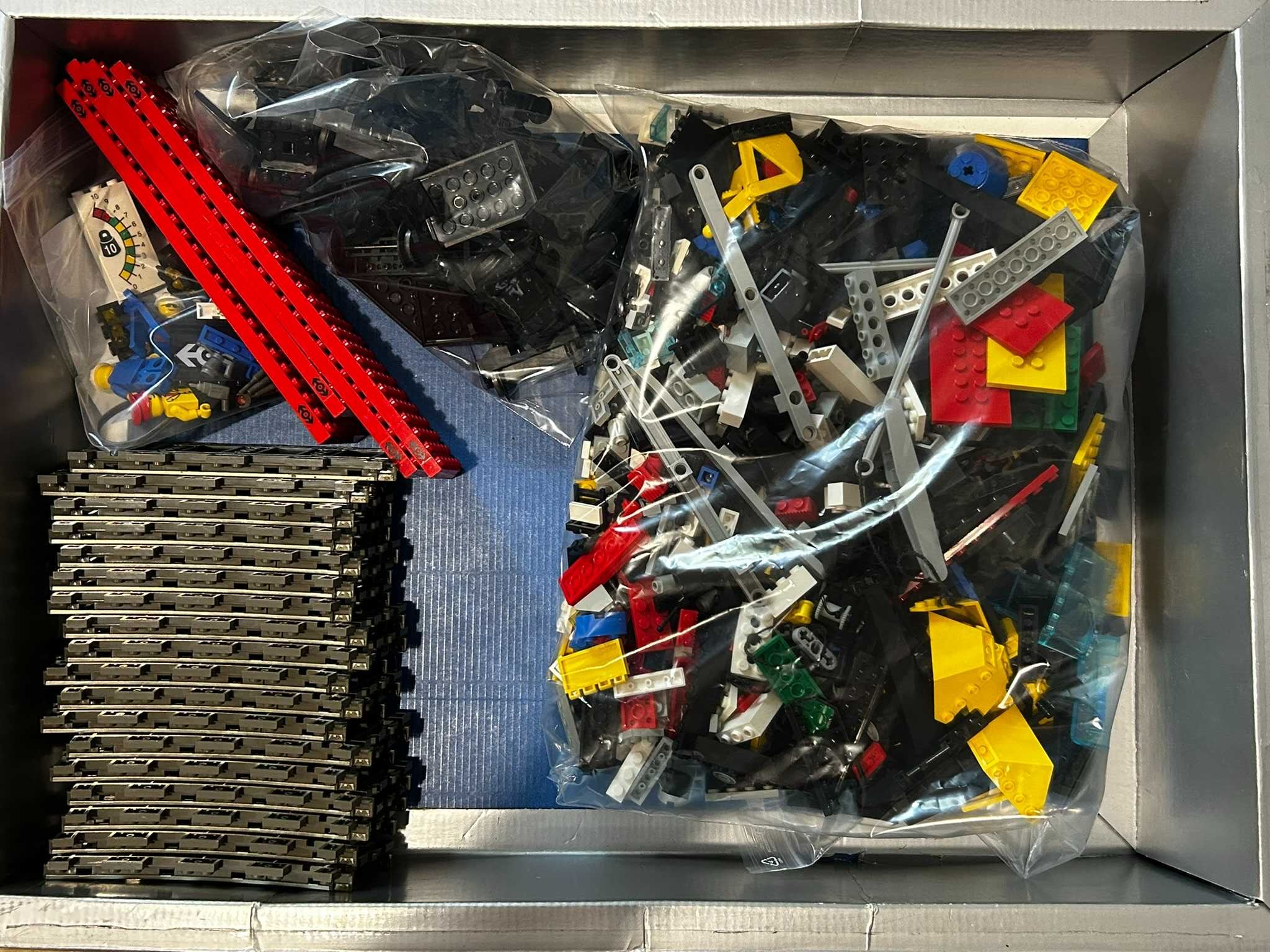 Lego Train 9V 4565 Freight and Crane Railway