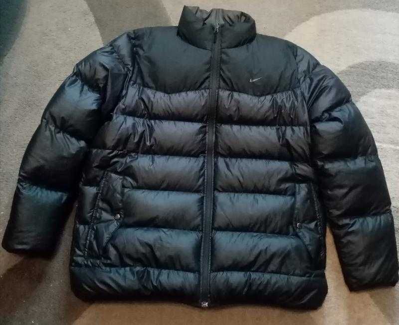 Чоловічий вінтажний двосторонній куртка пуховик nike(оригінал)