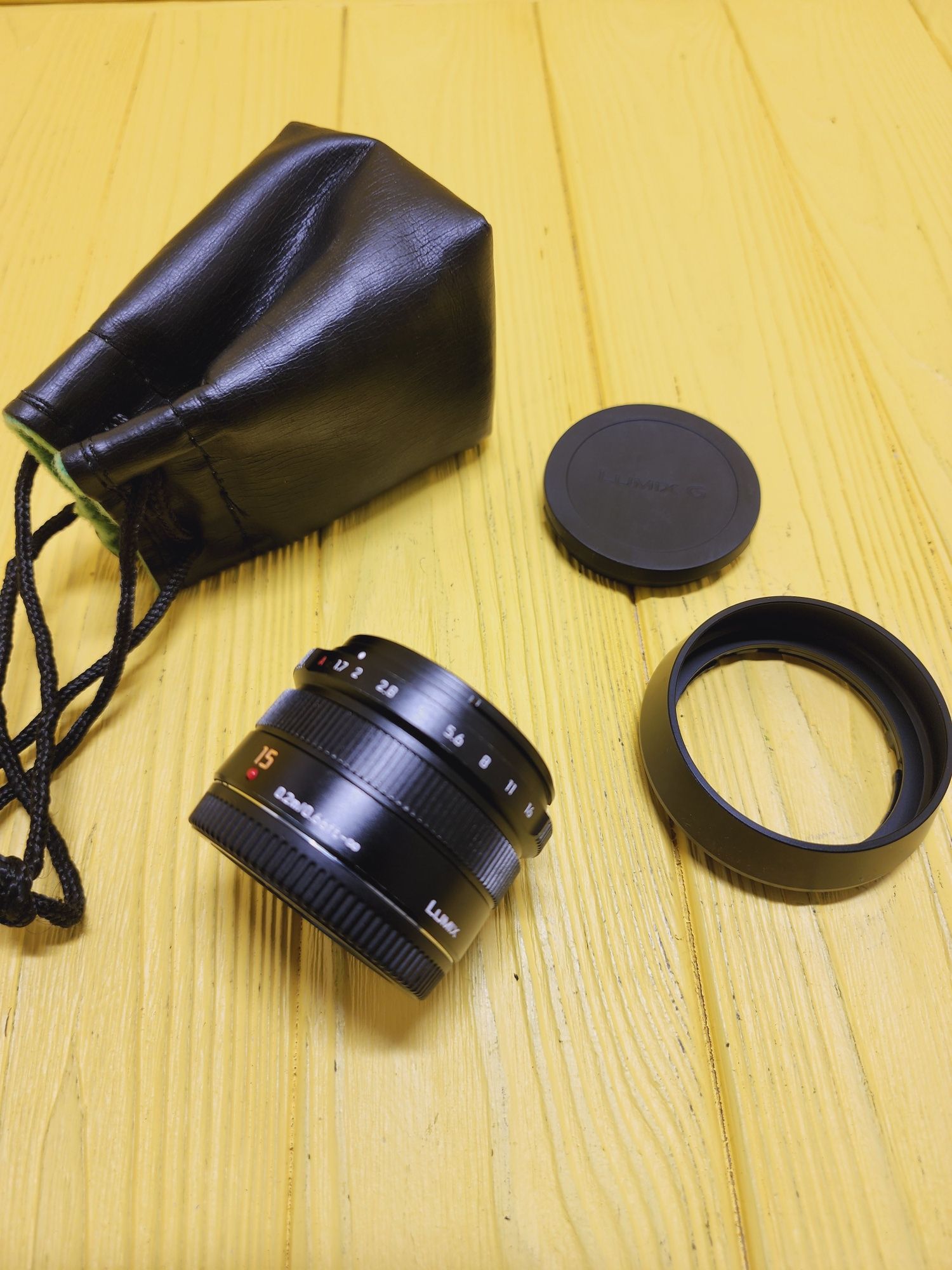 Panasonic Leica DG Summilux 15 mm f/1.7 ASPH. Black