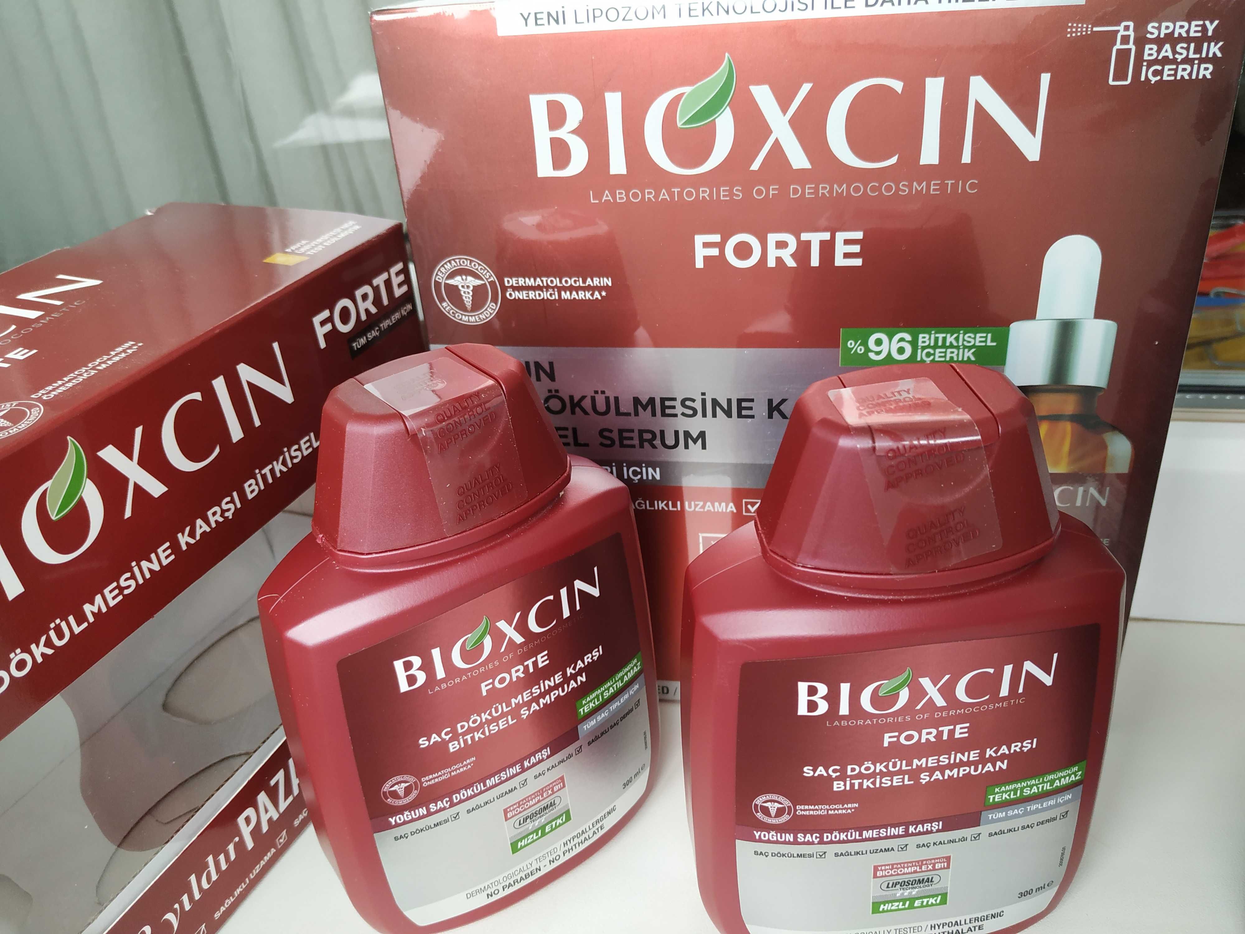 Рослинний шампунь Bioxcin проти інтенсивного випадіння волосся.
