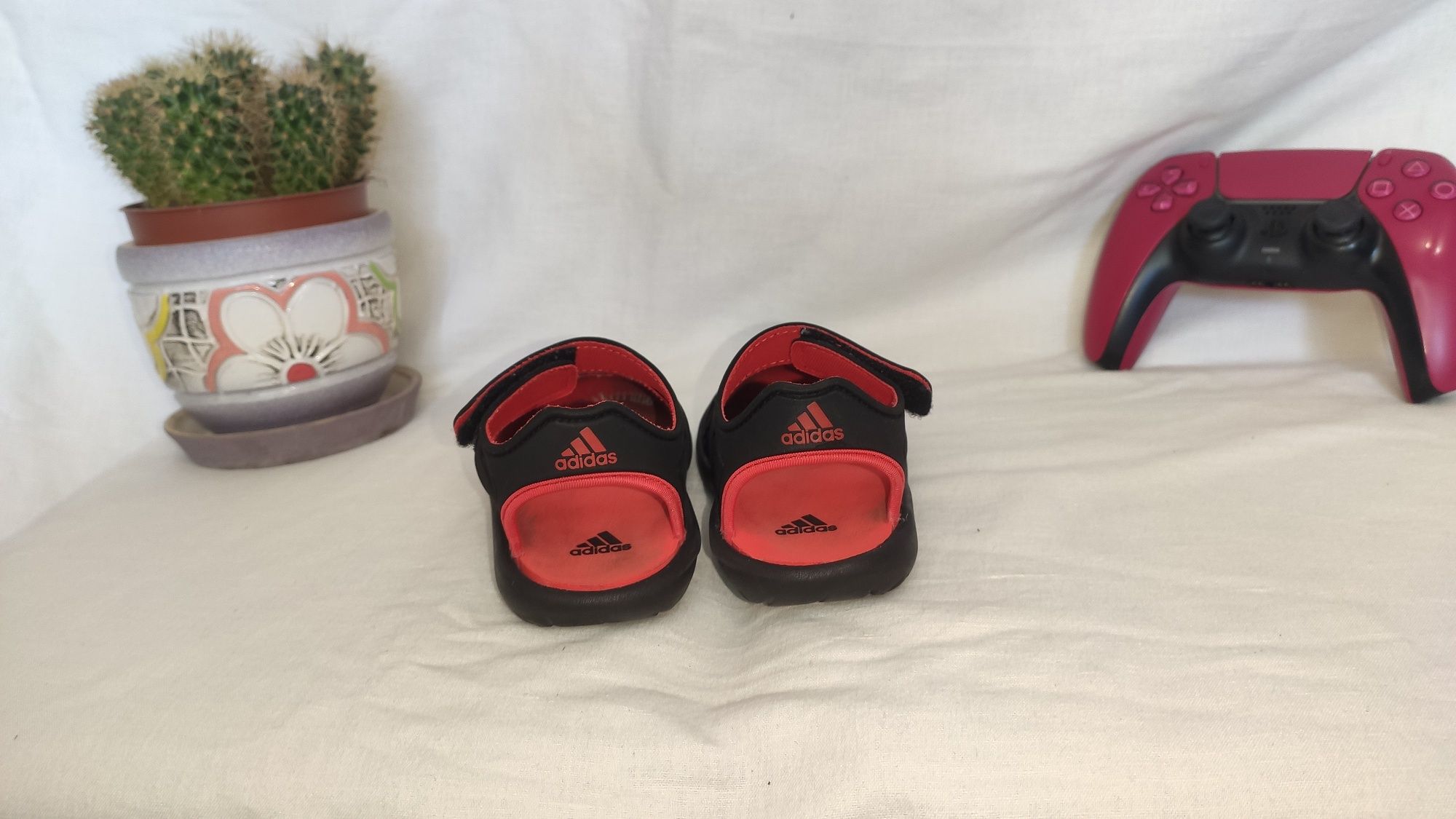 Дитячі Сандалі Adidas.Розміра 25