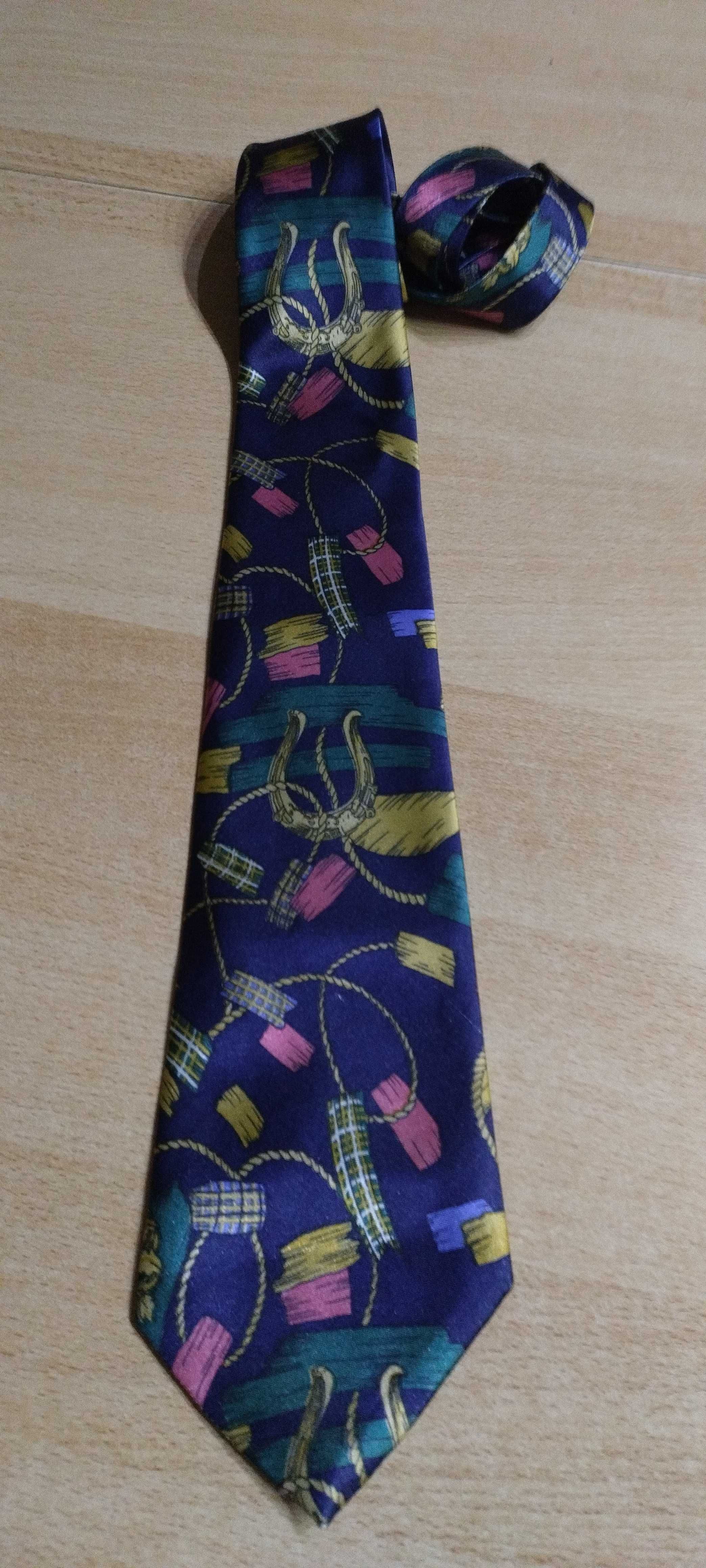 Krawat męski z jedwabiu naturalnego.
