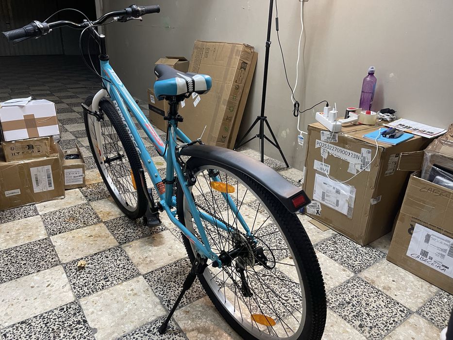 Bicicleta nova em caixa