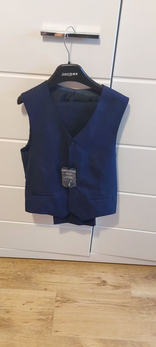 Sprzedam komplet chlopiecy 152