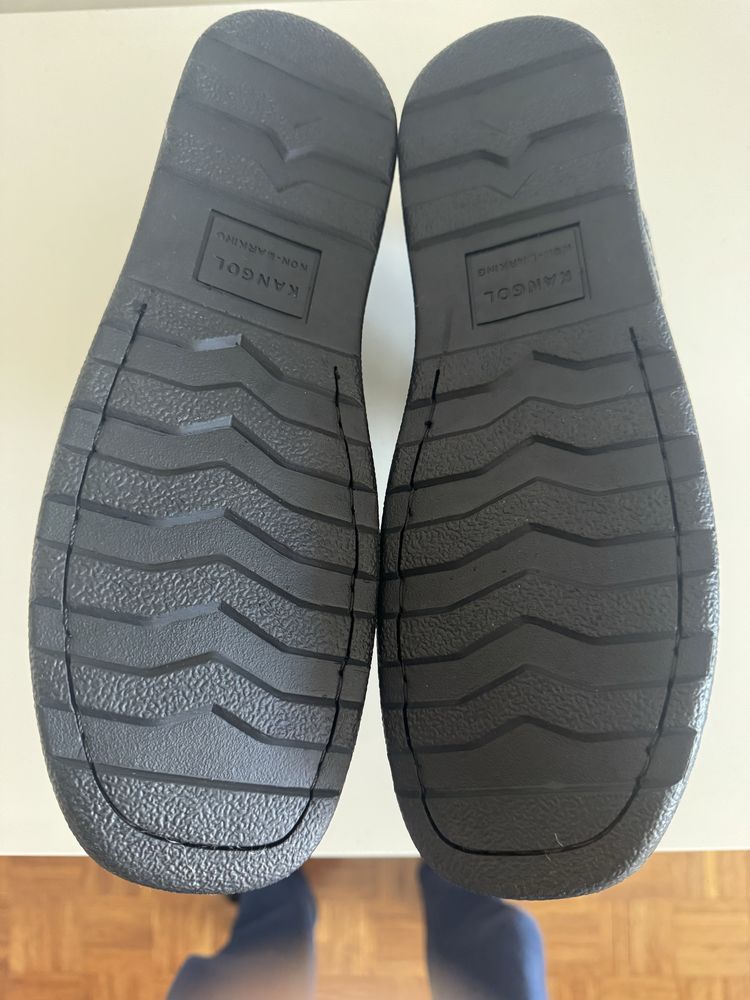Sapatos pele Kangol NOVOS!