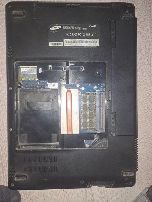 Продам ноутбук Samsung rv408