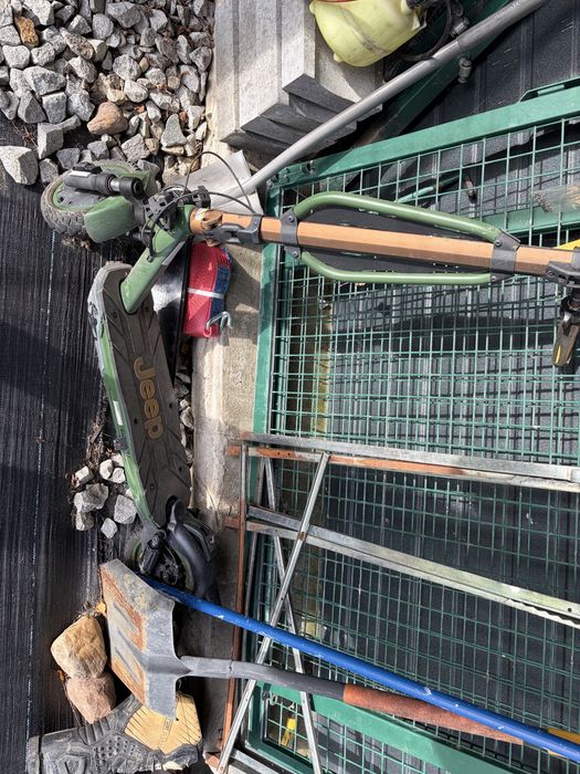 Hulajnoga elektryczna jeep