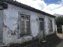 Moradia T4 para venda