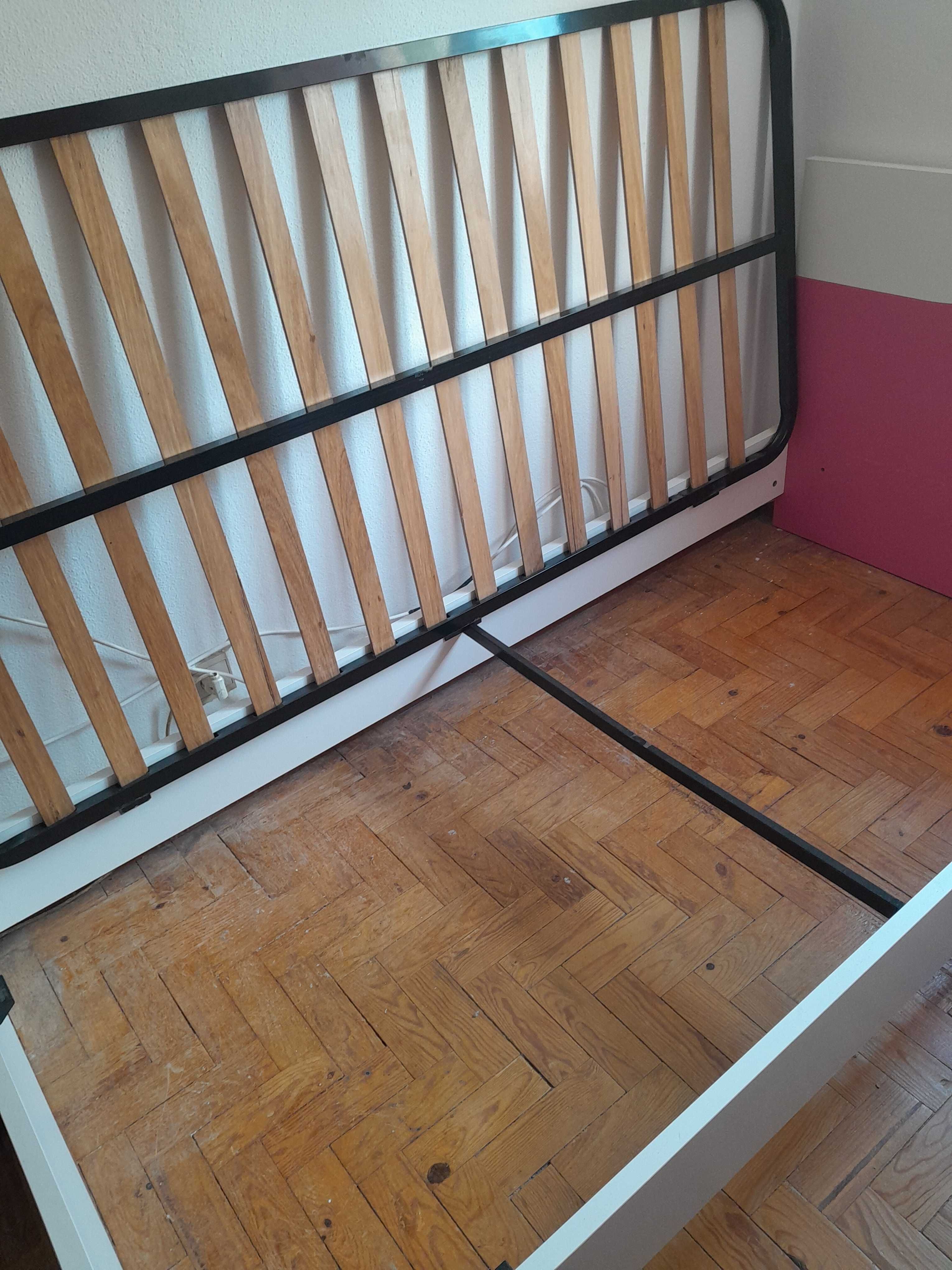 Cama de solteiro completo menina crianca