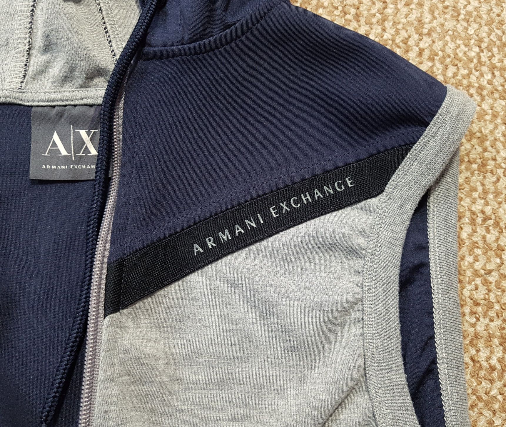 Armani Exchange жилет кофта худі на змійці оригінал S