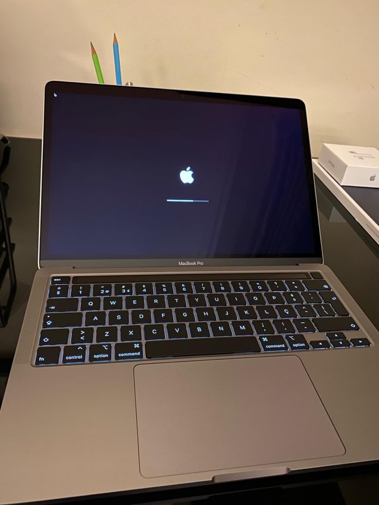 Macbook Pro 13.3 Retina 2020 32GB/1TB