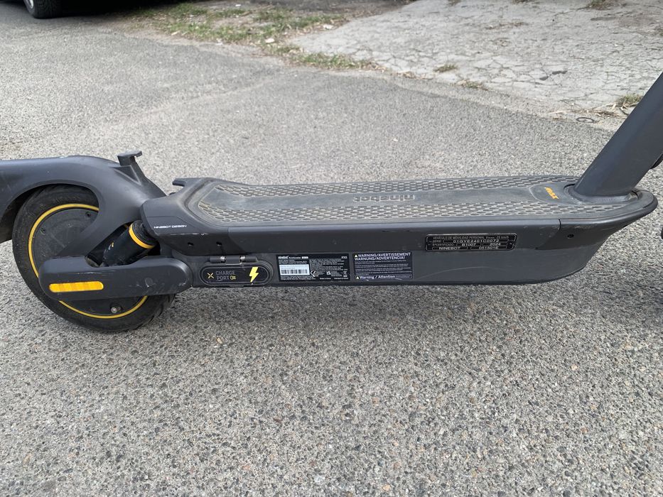 Самокат ninebot max g2