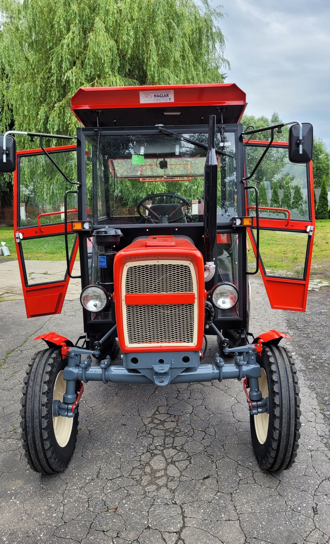 Blacharka błotniki maska ursus c330 c360