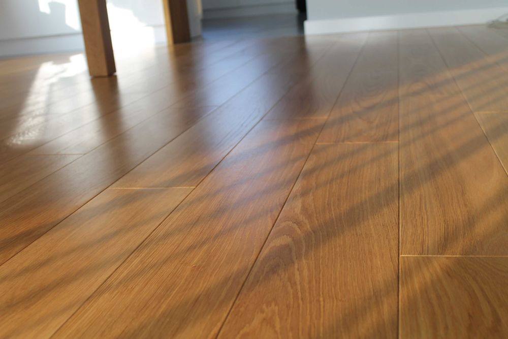 Panele winylowe LVT, Płytki dywanowe , podłogi drewniane montaż