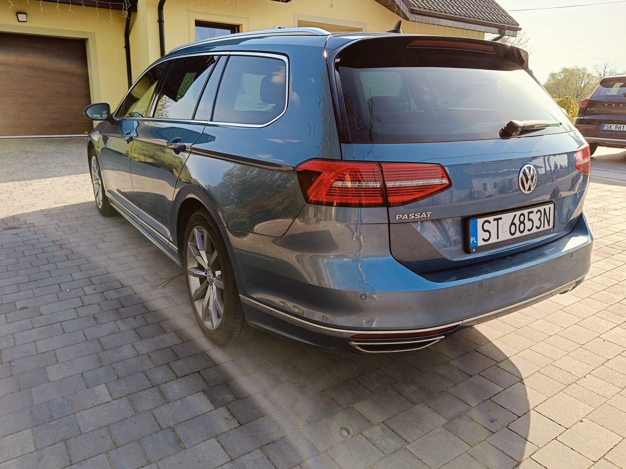 VW Passt B8 Kombi 2.0 TDI 150KM DSG 7 R Line panorama