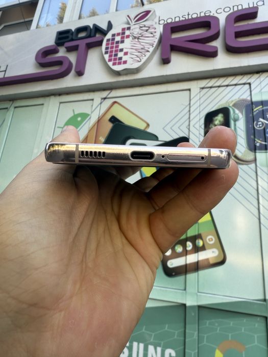 Samsung s22 plus 256gb. Гарний стан